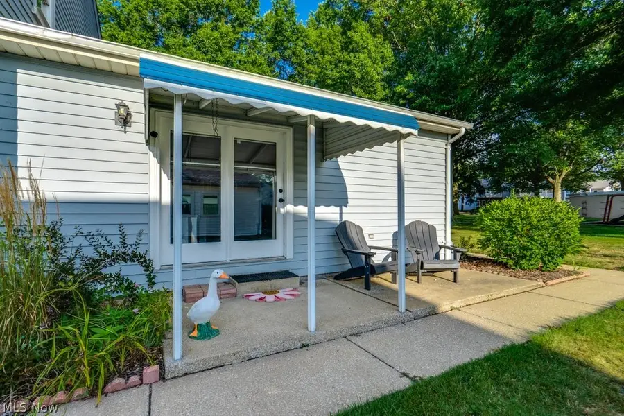 2538 Royal County Down #Apt A, Uniontown, OH 44685 - #3
