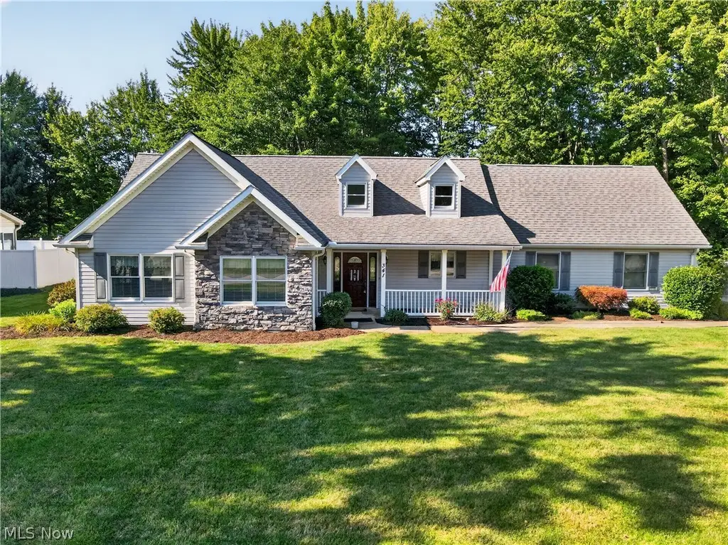 341 W Cedar Street, Jefferson, OH 44047 - #1