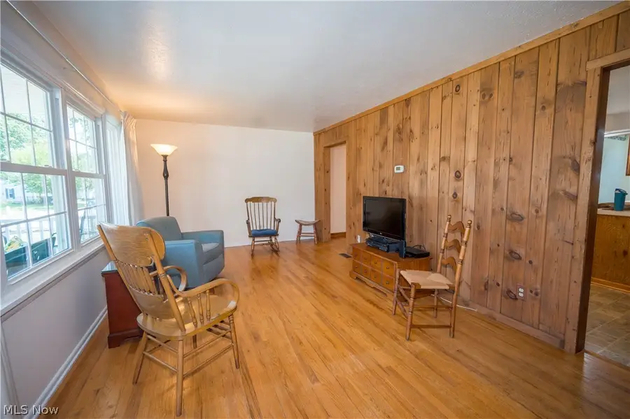 800 East 332nd Street, Eastlake, OH 44095 - #2