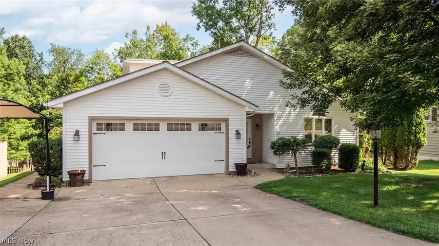 205 Treehouse Lane, Zanesville, OH 43701 - #2