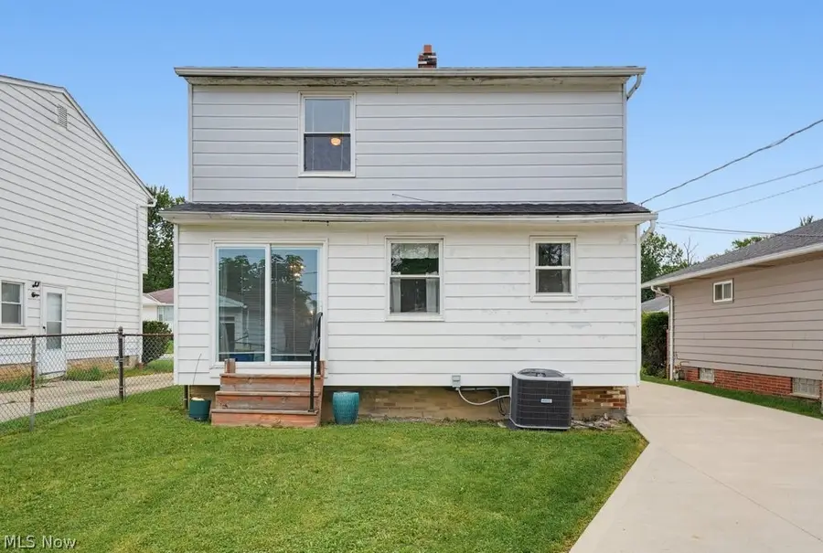 5054 Joseph Street, Maple Heights, OH 44137 - #3