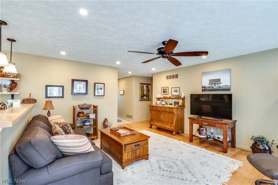 824 Willow Creek Drive, Fairlawn, OH 44333 - #3