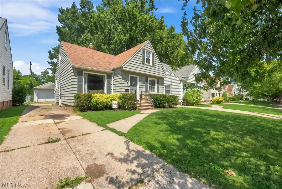 13209 Rockside Road, Garfield Heights, OH 44125 - #3