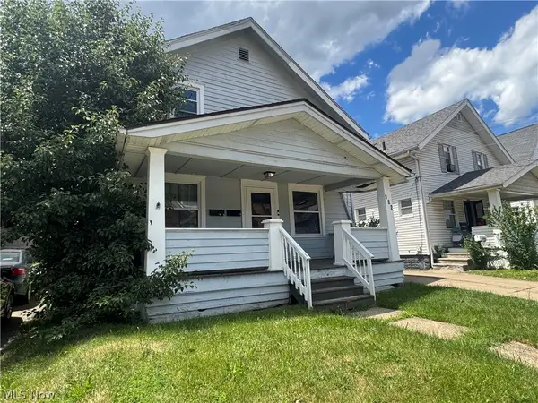 902 Columbia Avenue, Akron, OH 44310