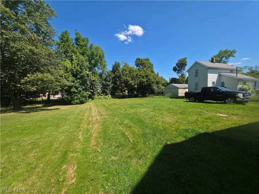 1203 Woodland Nw Street, Warren, OH 44483 - #2