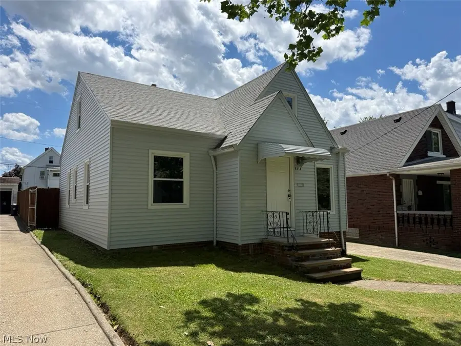 8314 Vineyard Avenue, Cleveland, OH 44105 - #2