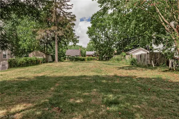 4292 E 163 Street, Cleveland, OH 44128