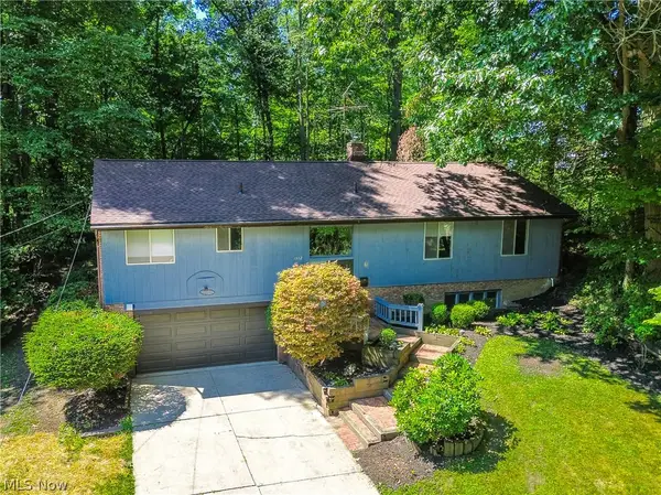 1512 Tiffany Circle, Akron, OH 44313