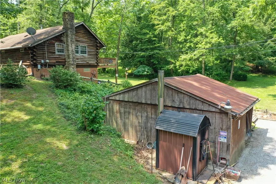 3239 Salineville Ne Road, Carrollton, OH 44615 - #2
