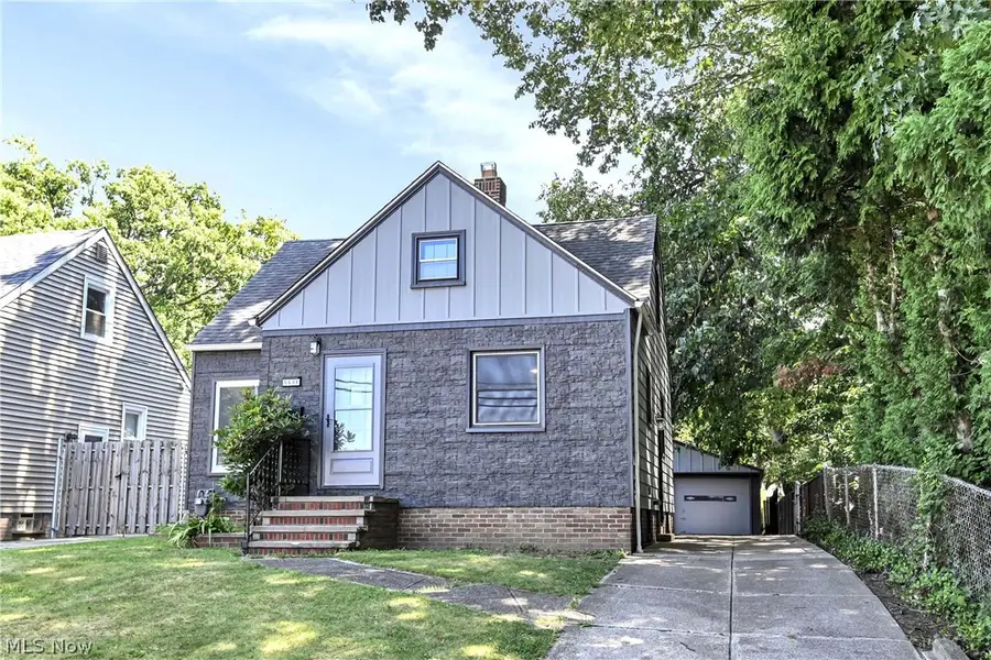 5531 W 48th Street, Parma, OH 44134 - #3
