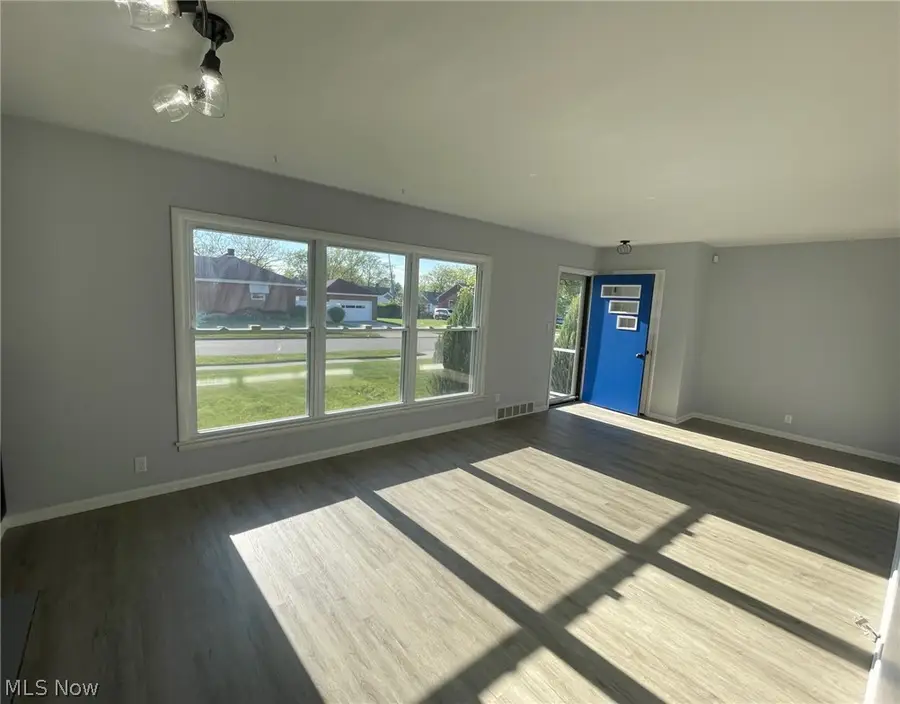 1683 Dennis Drive, Wickliffe, OH 44092 - #3