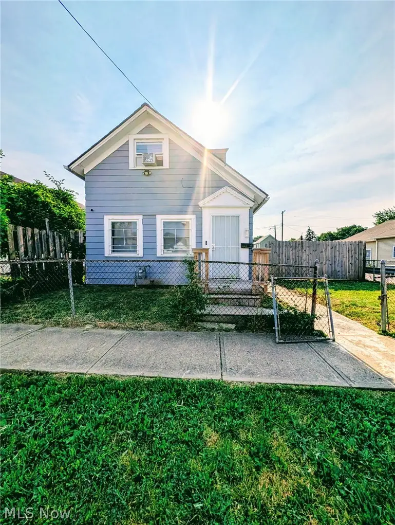 3233 W 52nd Street, Cleveland, OH 44102 - #1
