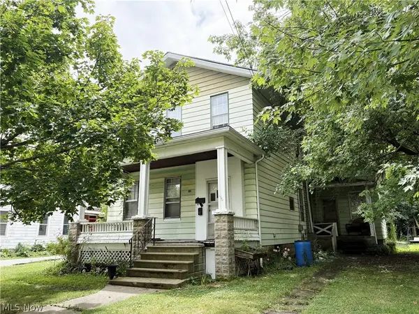 89 Groveland Street, Oberlin, OH 44074