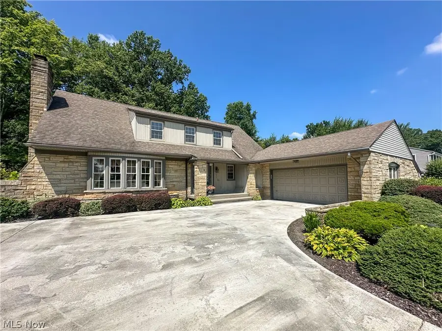 458 Hogarth Avenue, Niles, OH 44446 - #2