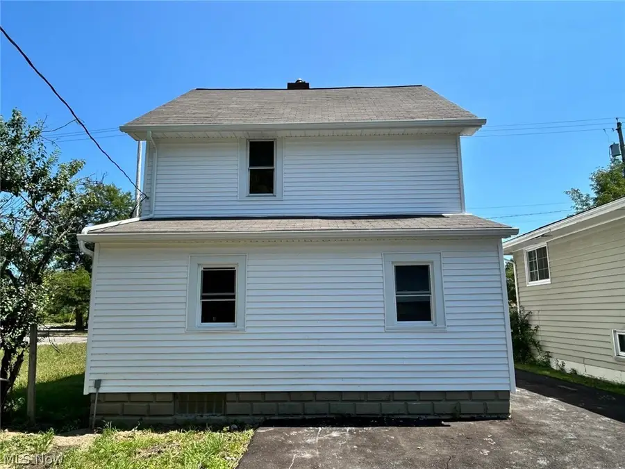 3918 Martin Luther King Jr Drive, Cleveland, OH 44105 - #2