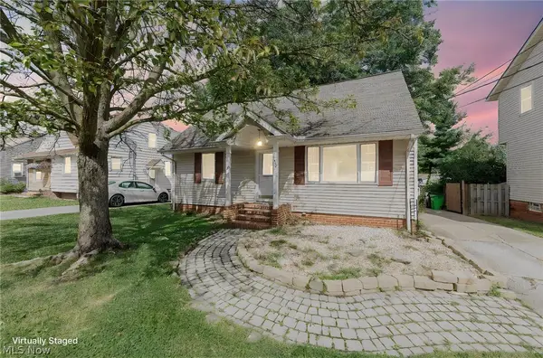 112 Arlington Circle, Wickliffe, OH 44092