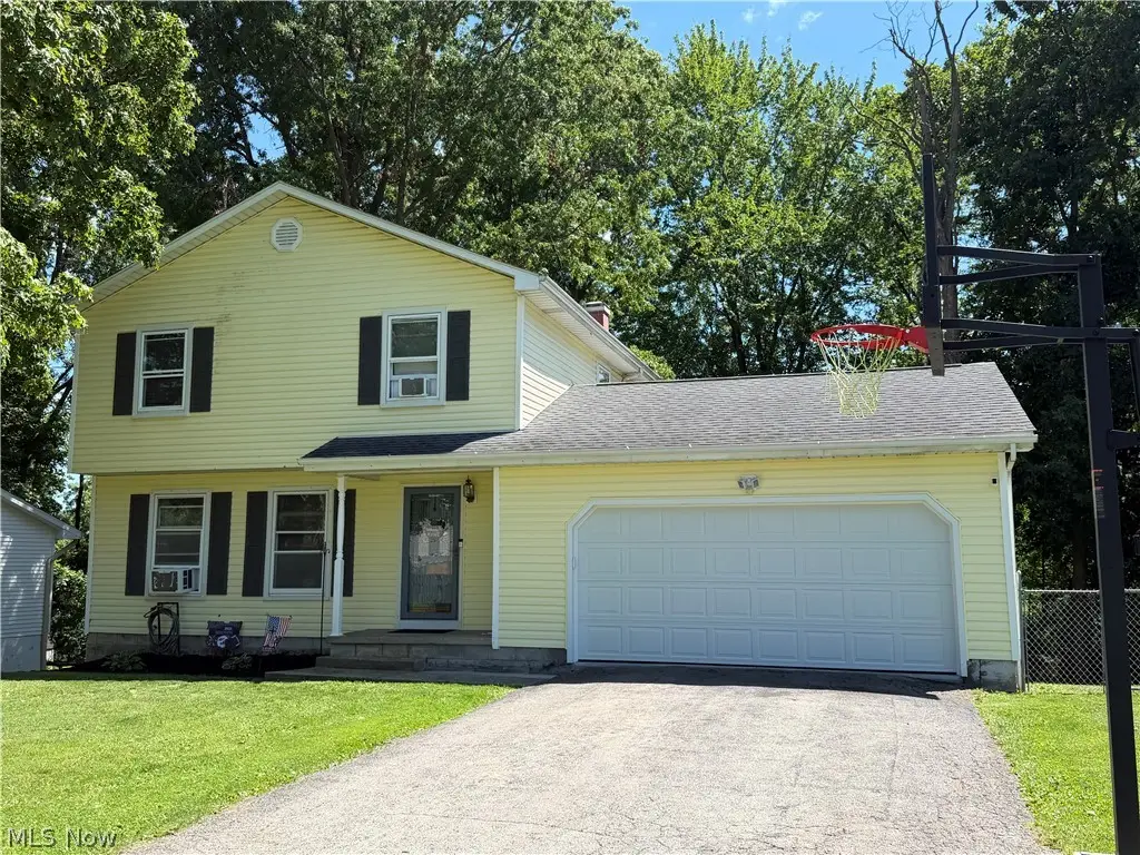 4791 Warwick S Drive, Canfield, OH 44406 - #1