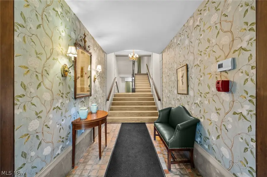13605 Shaker Boulevard #2B, Cleveland, OH 44120 - #3
