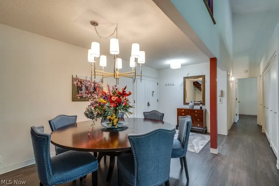 171 Court Drive #303, Fairlawn, OH 44333 - #3