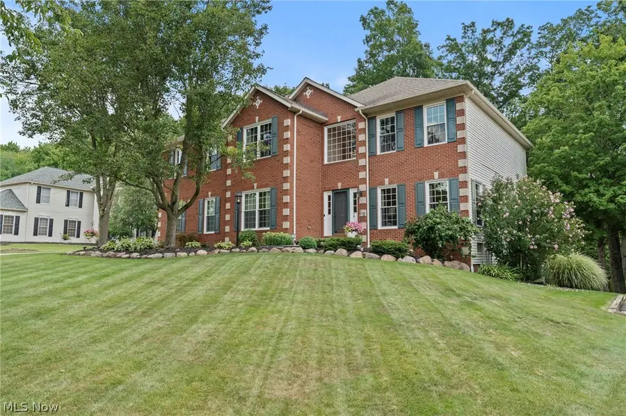 215 Beaumont Trail, Aurora, OH 44202 - #2