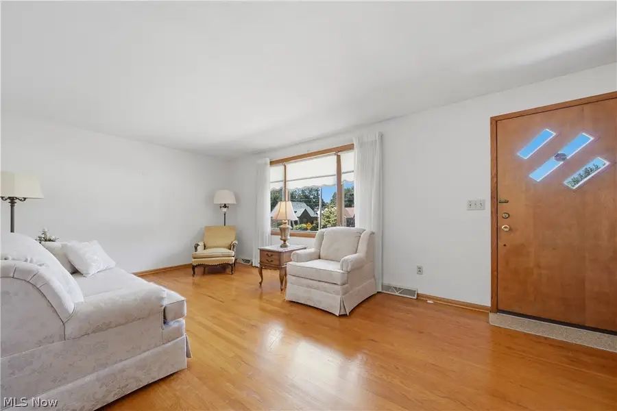 3304-3306 Beverly Ne Avenue, Canton, OH 44714 - #2