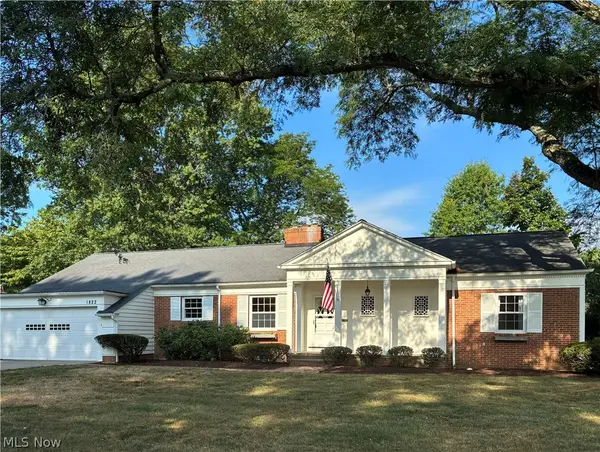 1822 Donna Drive, Westlake, OH 44145
