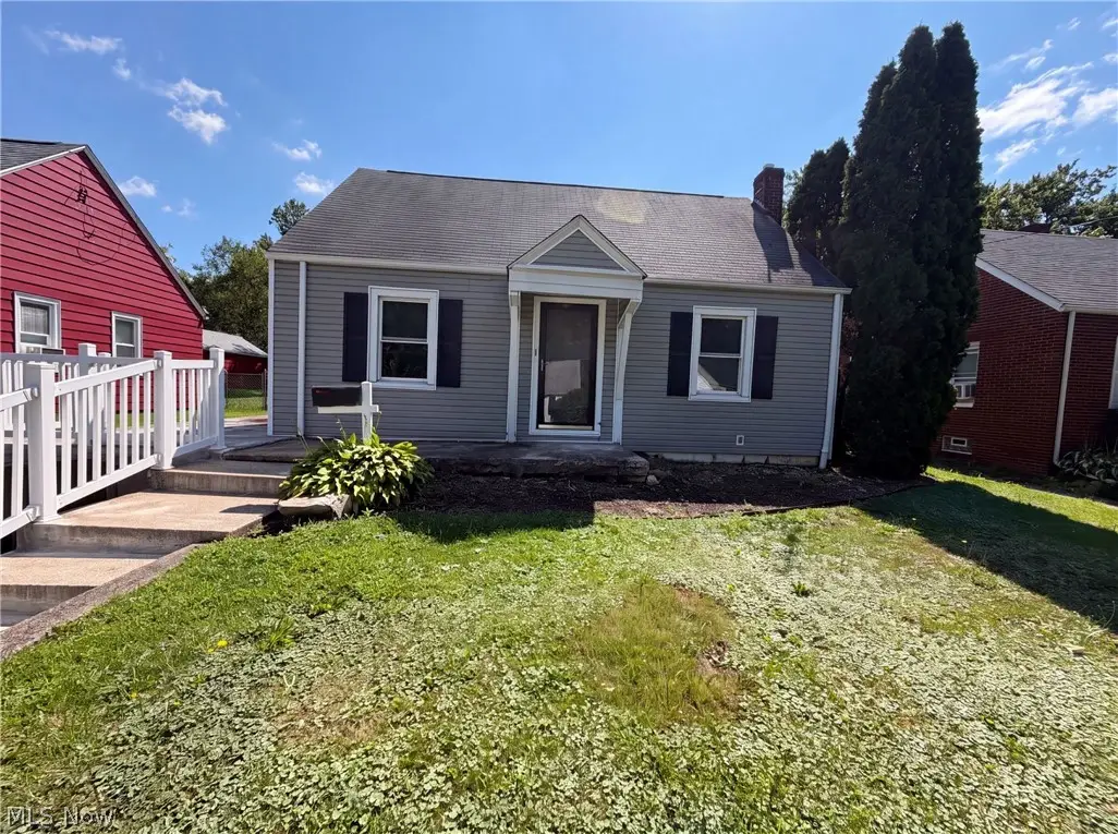841 Chinook Avenue, Akron, OH 44305 - #1
