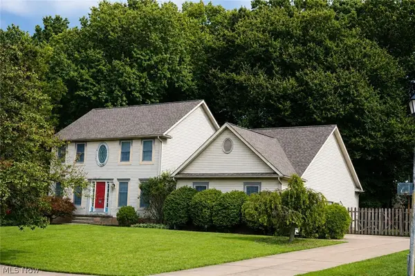 136 Jade Circle, Canfield, OH 44406