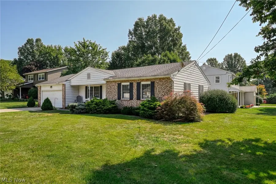 407 Holliston Road, Fairlawn, OH 44333 - #2