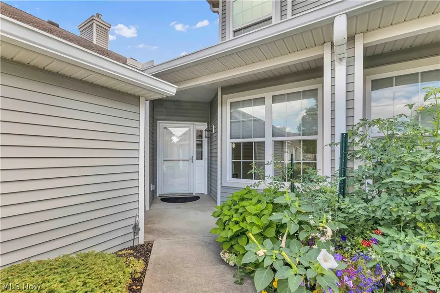 574 Hyannis Port Circle, Avon Lake, OH 44012 - #3