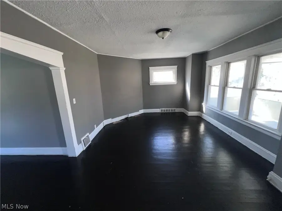 4291 E 114th Street, Cleveland, OH 44105 - #2