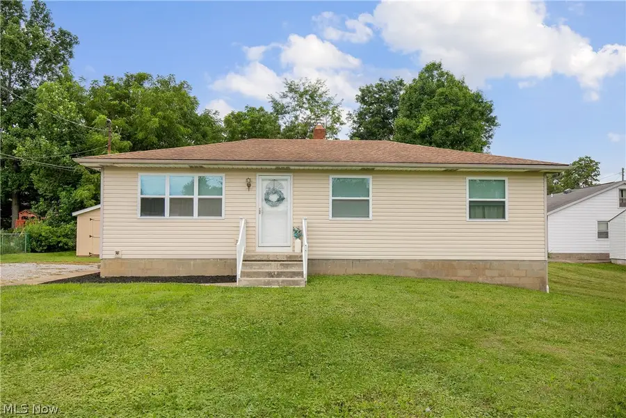 472 Columbine Avenue, Akron, OH 44312 - #2