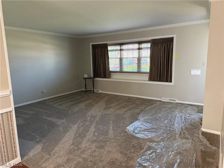 339 E 315th Street, Willowick, OH 44095 - #2