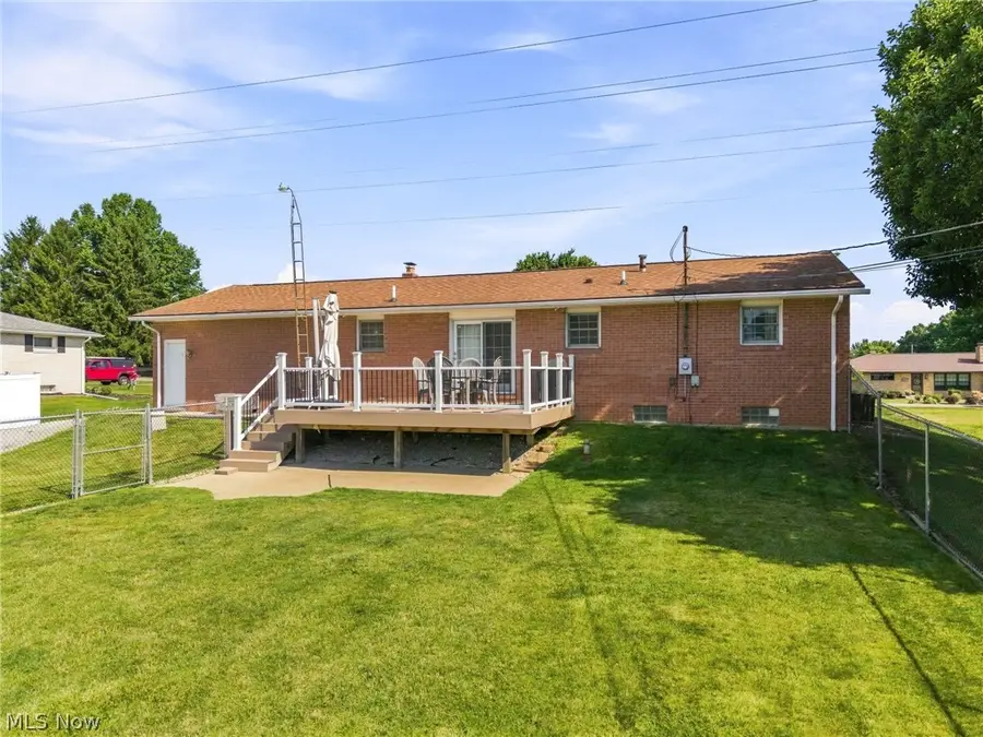 5570 Foxford Sw Street, Canton, OH 44706 - #3
