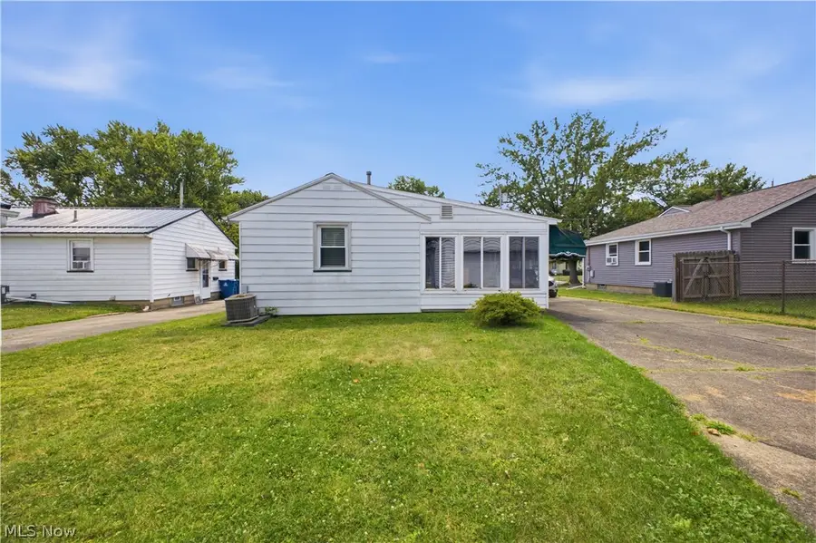 1428 Youll Street, Niles, OH 44446 - #2
