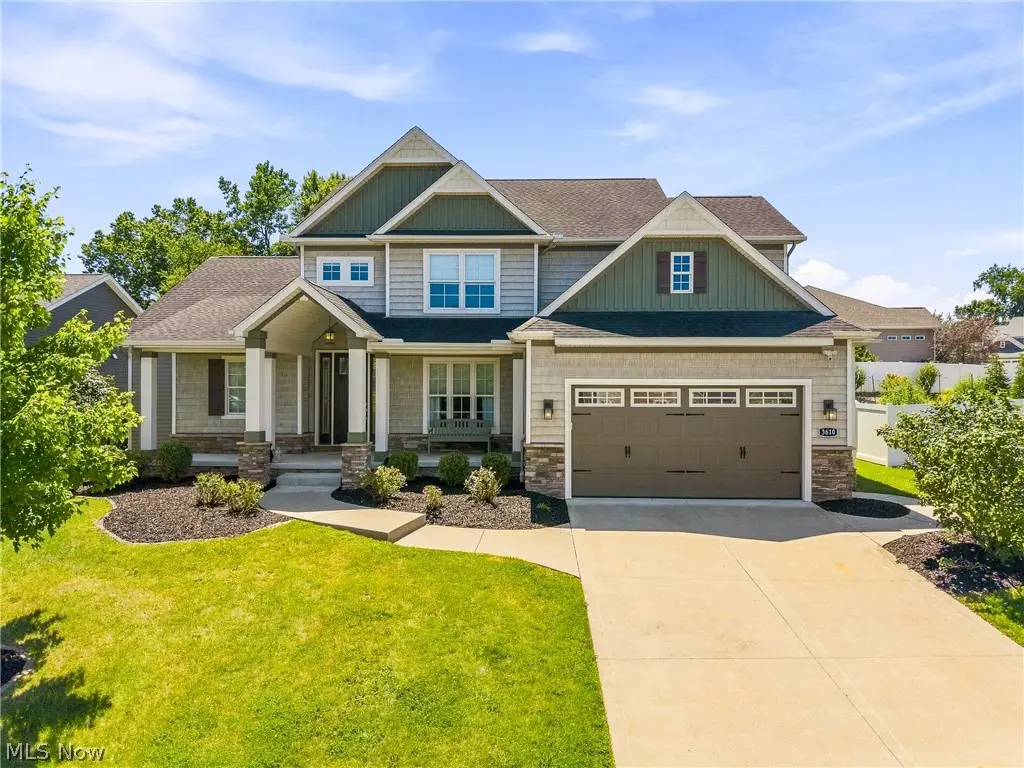 3610 Lake Center Nw Street, Uniontown, OH 44685 - #1
