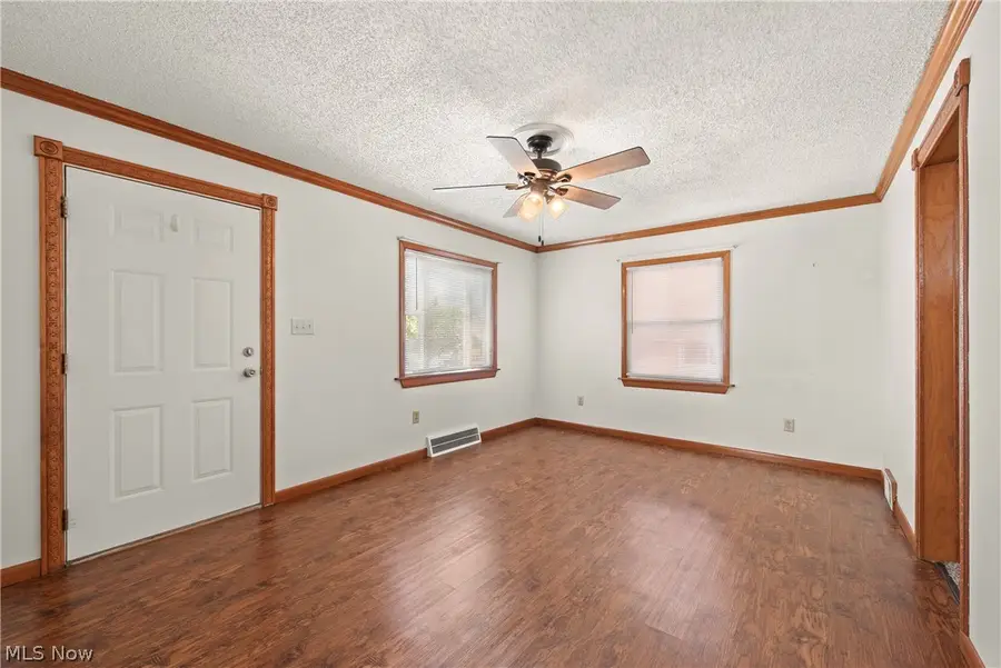 6902 Luelda Avenue, Parma, OH 44129 - #3