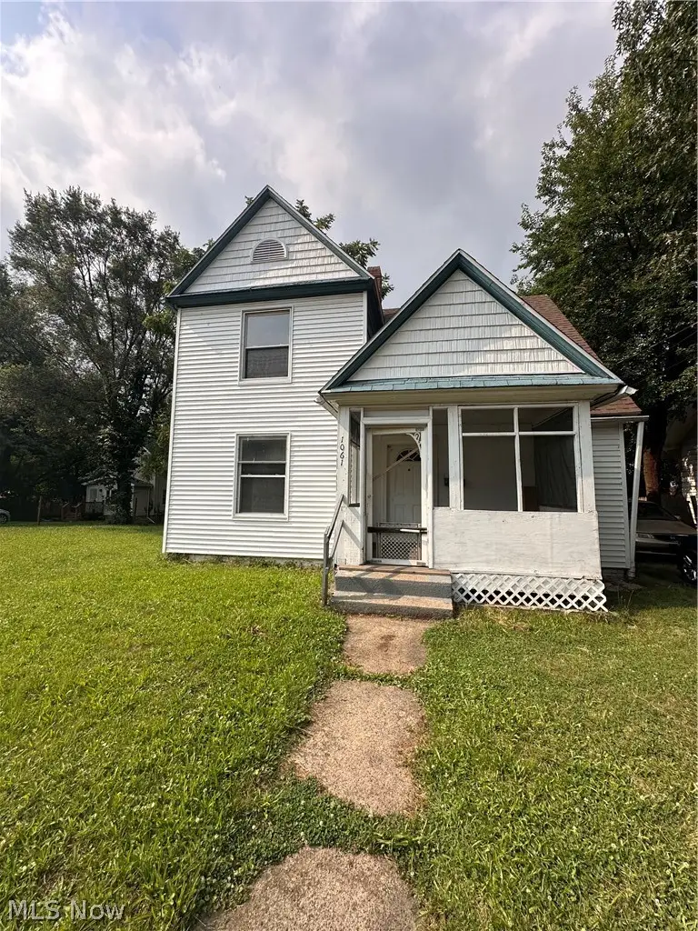 1061 Ackley Street, Akron, OH 44306 - #1
