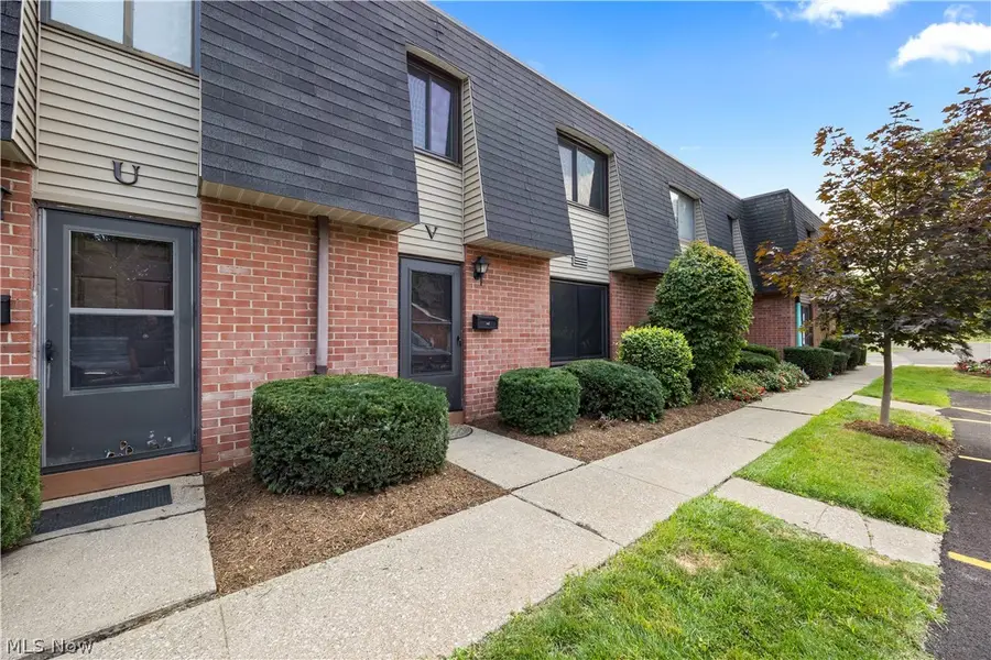 216 Moore Road, Avon Lake, OH 44012 - #3