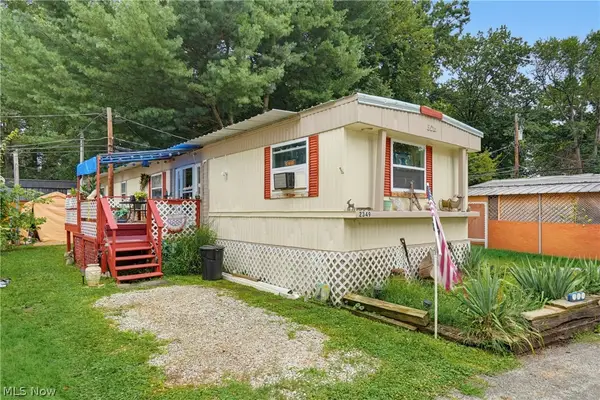 2349 Ivy Way Ne Street, Canton, OH 44705