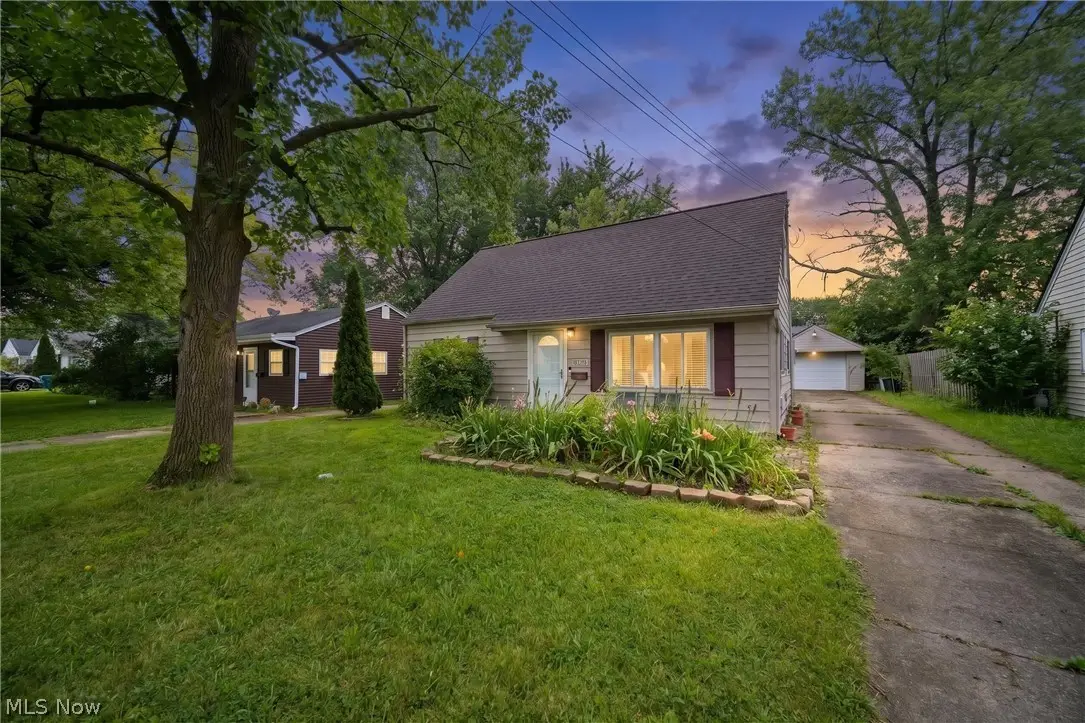 633 Vermont Drive, Lorain, OH 44052 - #1