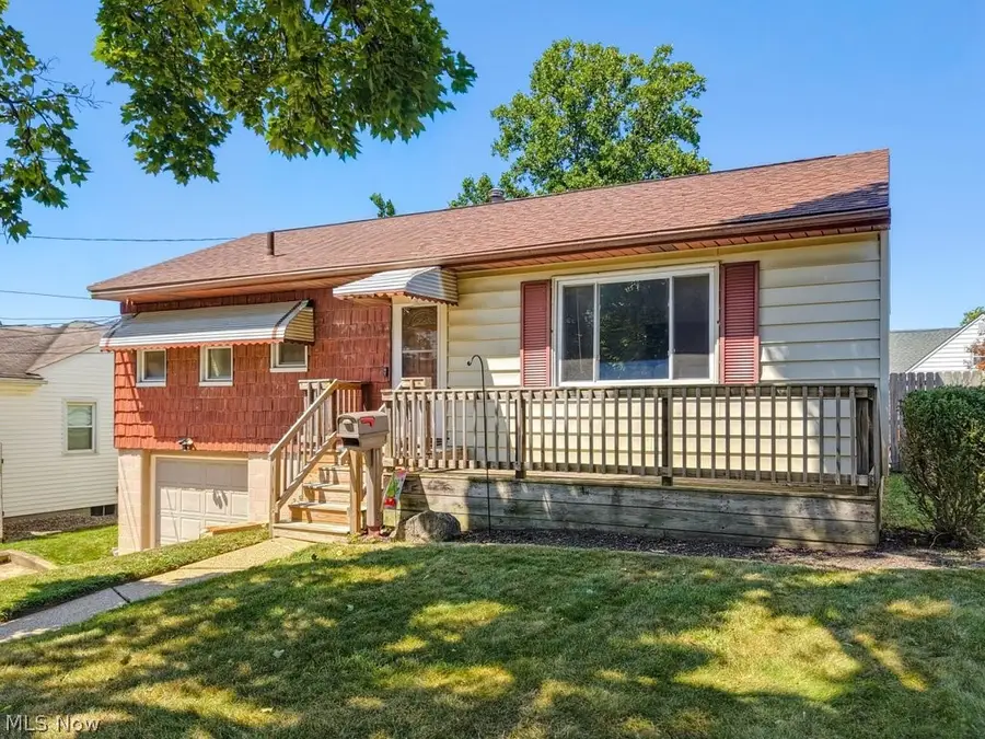 1215 Lincoln Avenue, Cuyahoga Falls, OH 44223 - #2