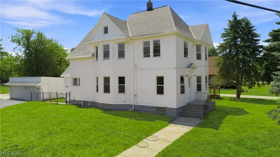 3223 W Pleasant Valley Road, Parma, OH 44134 - #3