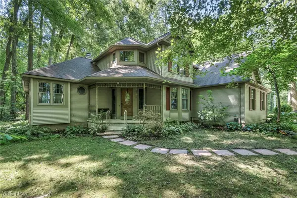 9716 N Avon Belden Road, Grafton, OH 44044