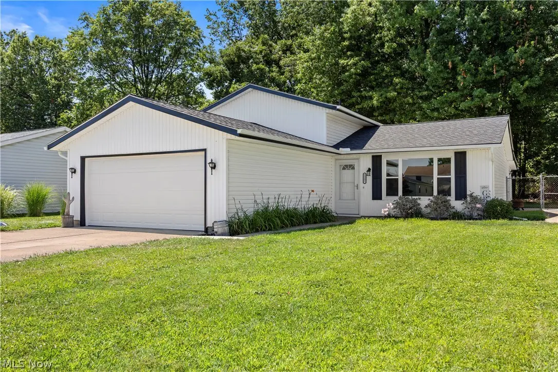 3902 Oxford Drive, Lorain, OH 44053 - #1