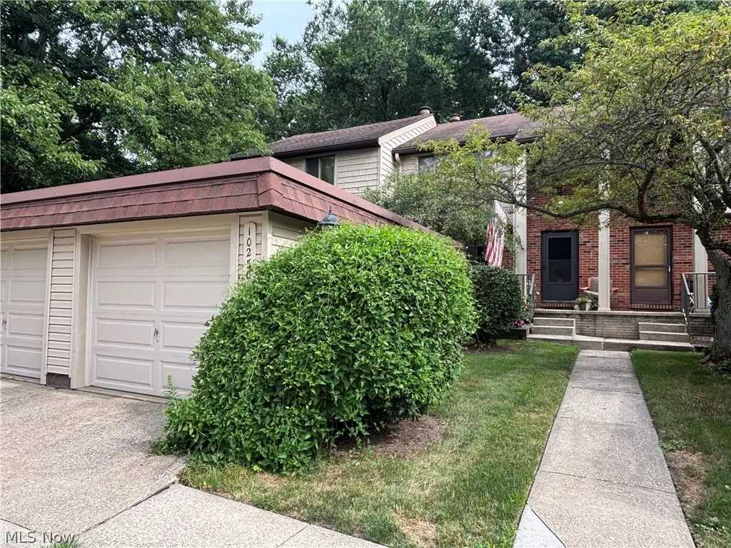 10250 Spinnaker Run, Aurora, OH 44202 - #1
