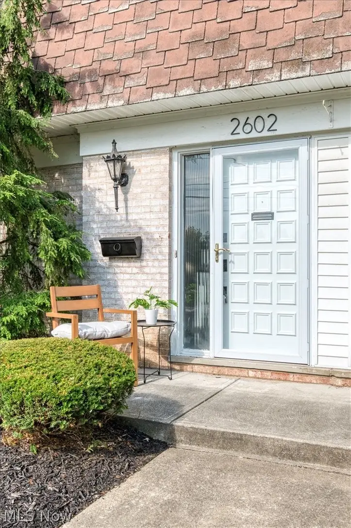 2602 S Green Road, University Heights, OH 44122 - #2