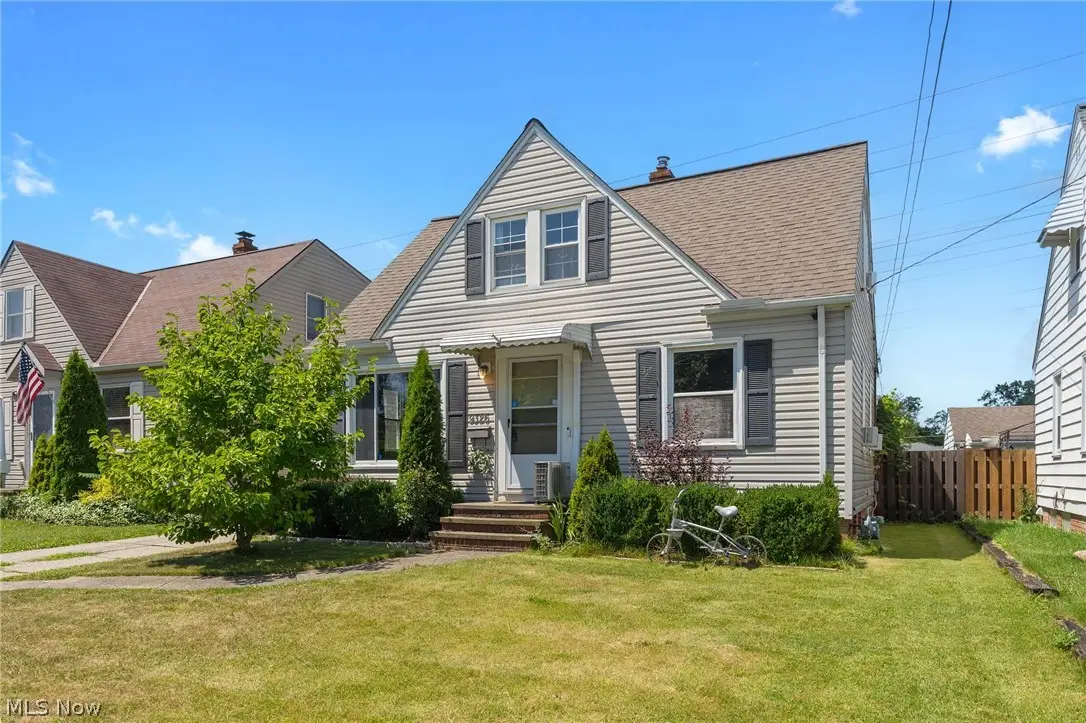 9326 Outlook Drive, Brooklyn, OH 44144 - #1