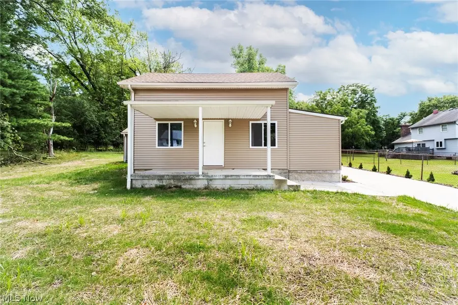 9 Dravis Drive, Youngstown, OH 44515 - #2