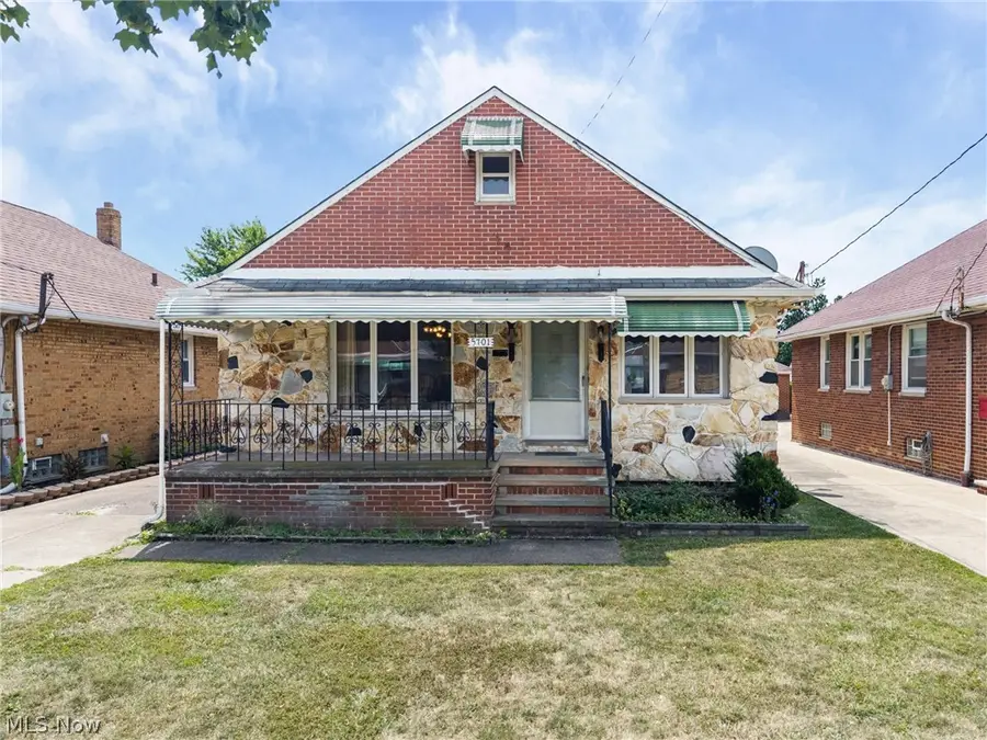 5701 Wichita Avenue, Cleveland, OH 44144 - #2